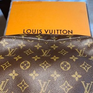 GENTLY USED: Louis Vuitton Vintage Trousse Toilette